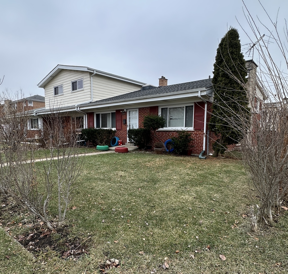 9067 N Clifton Avenue, Niles, IL 60714