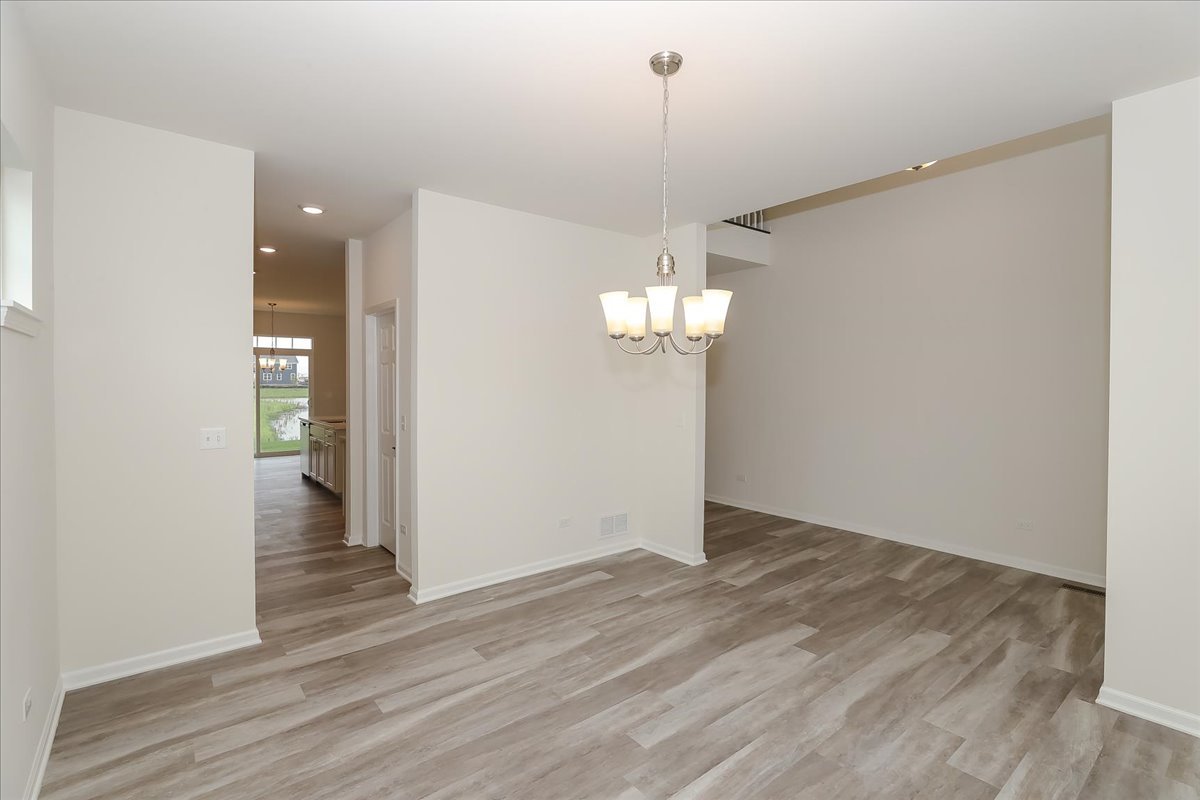 10782 Chadsey Road, Huntley, IL 60142