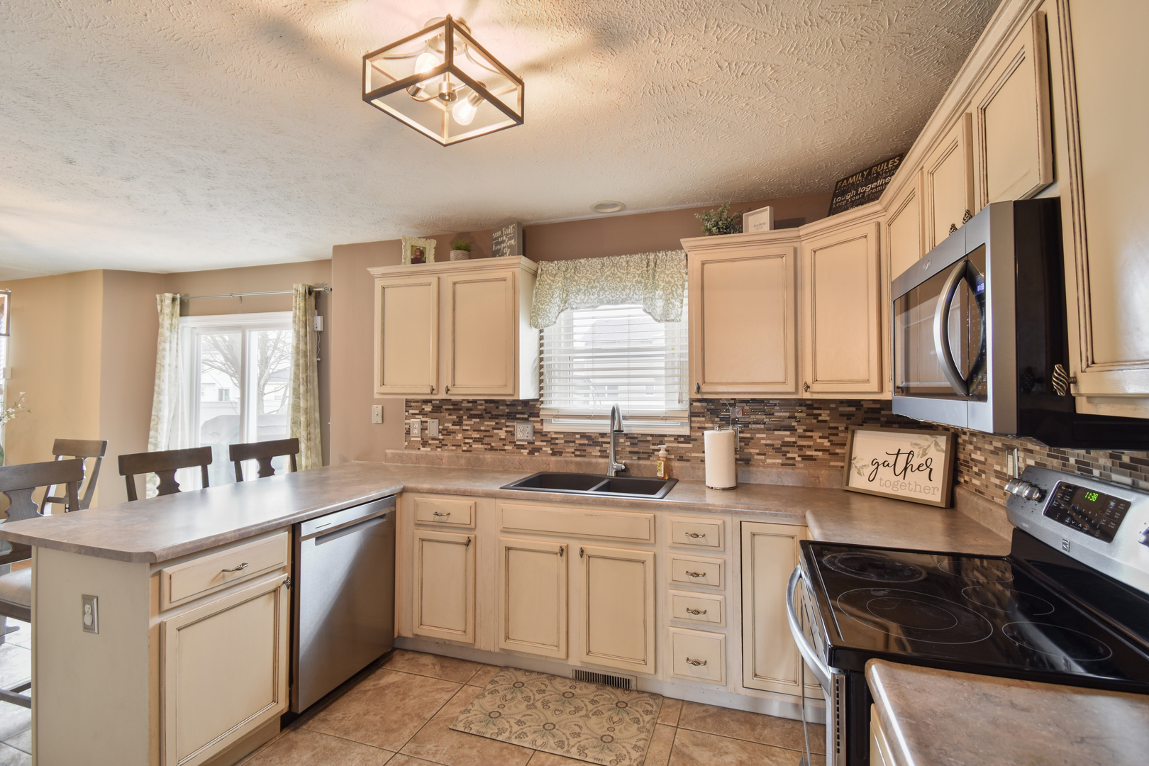 1820 Marina Drive, Normal, IL 61761