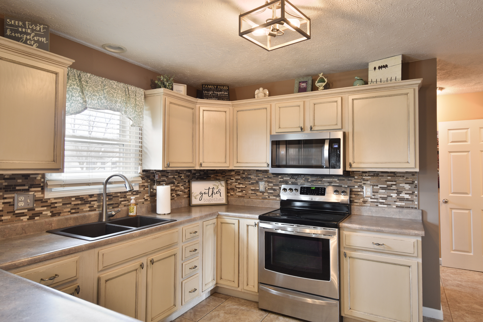 1820 Marina Drive, Normal, IL 61761