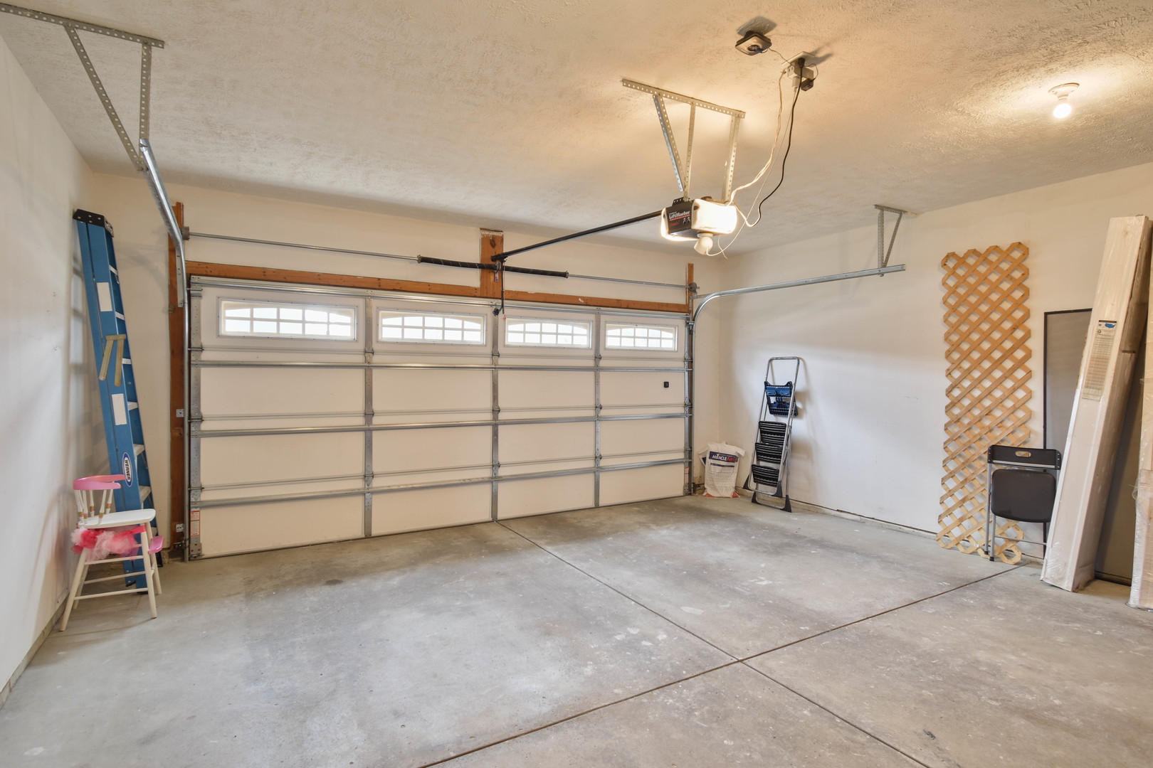 1820 Marina Drive, Normal, IL 61761