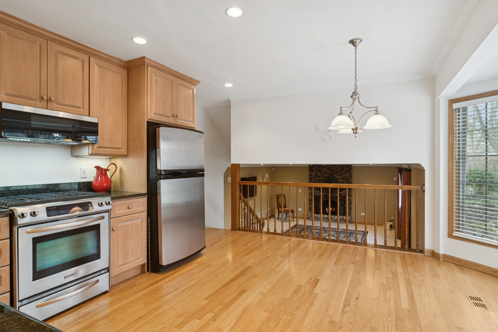 1522 E Fleming Drive, Arlington Heights, IL 60004