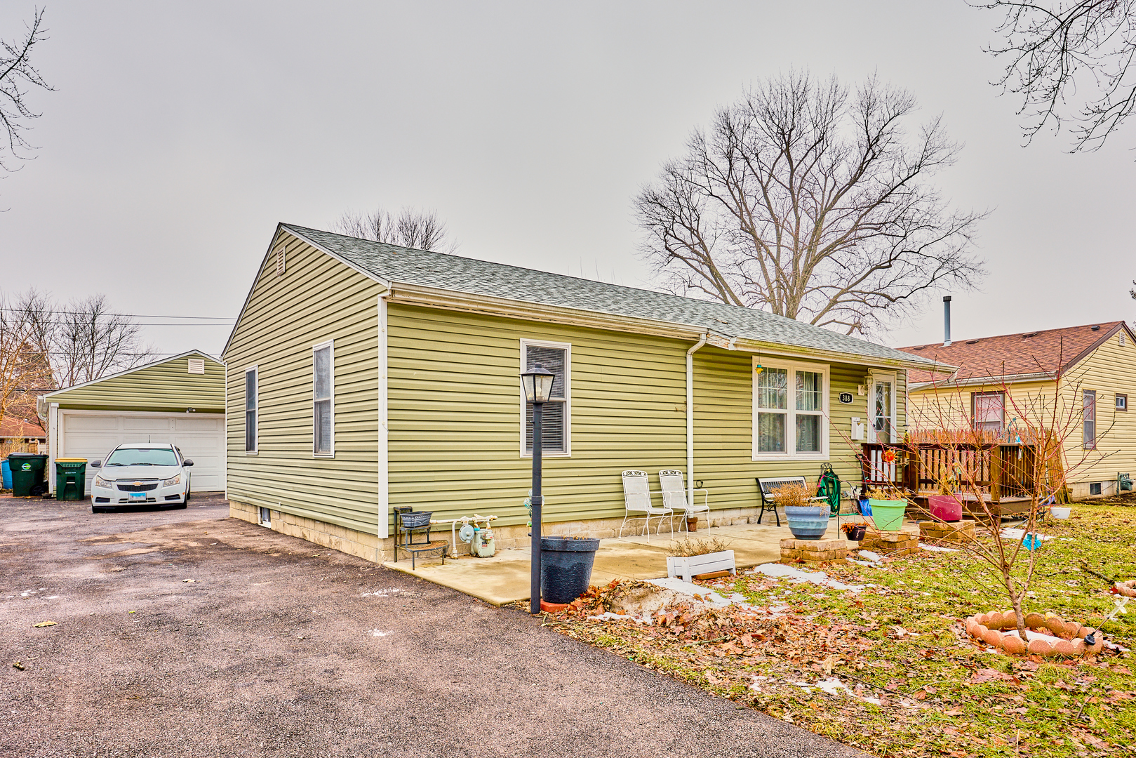 388 Manor Place, Aurora, IL 60506