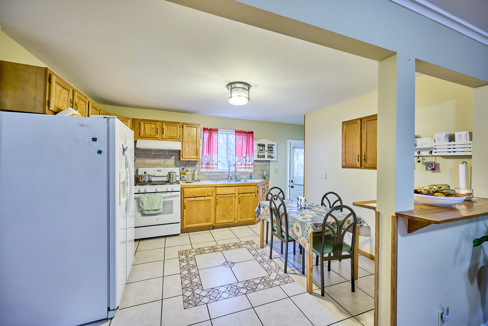 388 Manor Place, Aurora, IL 60506