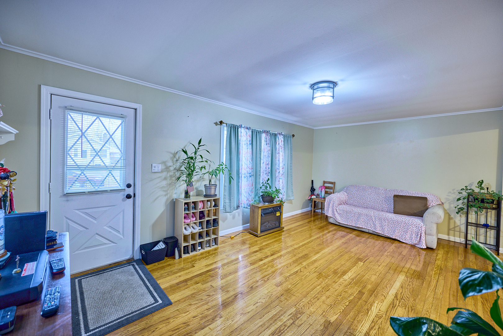 388 Manor Place, Aurora, IL 60506