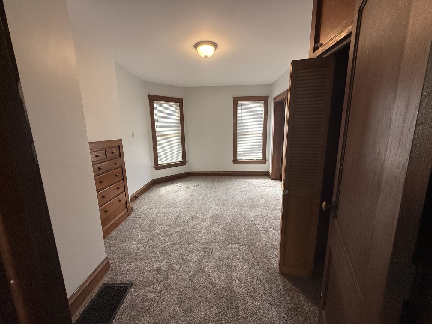 1007 Low Street, Bloomington, IL 61701