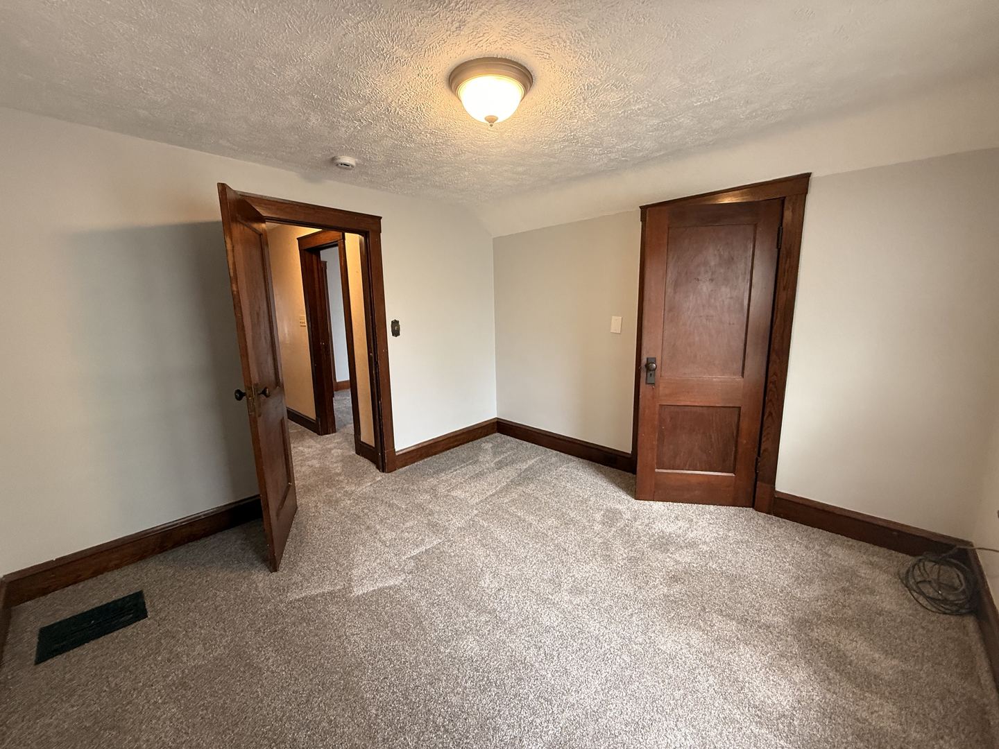 1007 Low Street, Bloomington, IL 61701