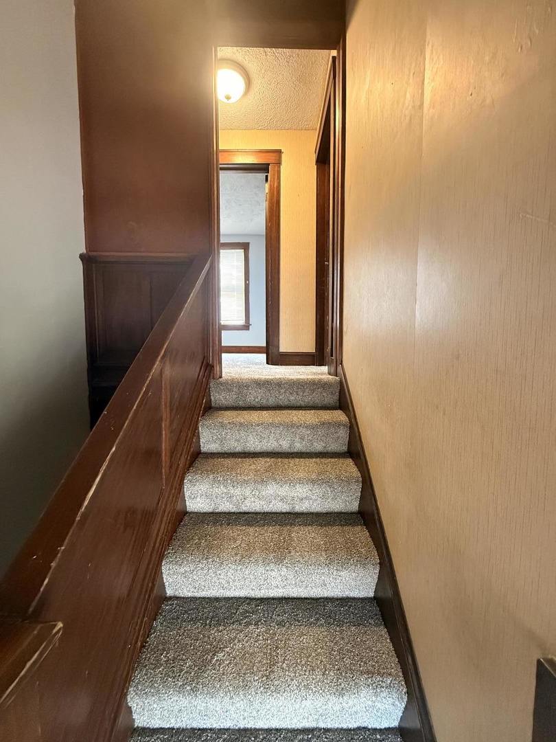 1007 Low Street, Bloomington, IL 61701