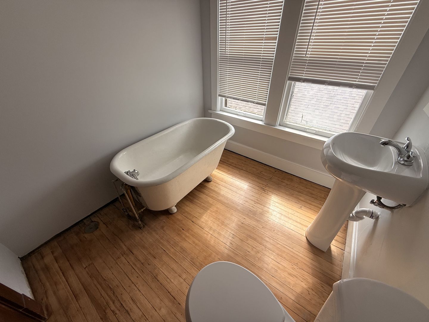 1007 Low Street, Bloomington, IL 61701