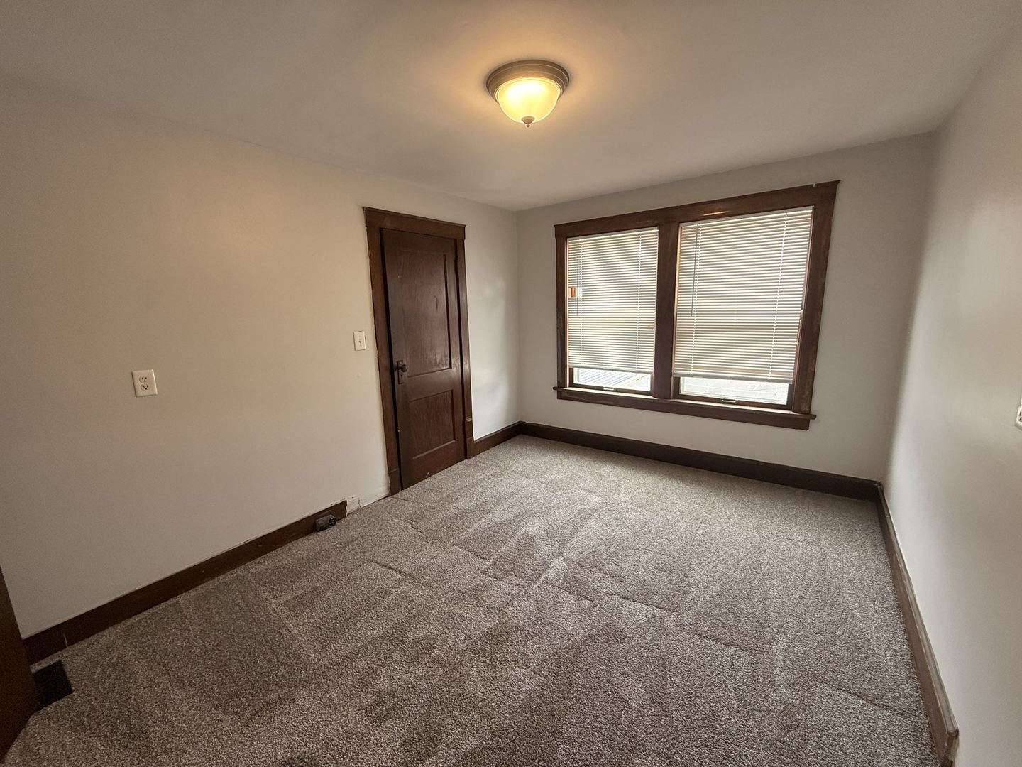 1007 Low Street, Bloomington, IL 61701