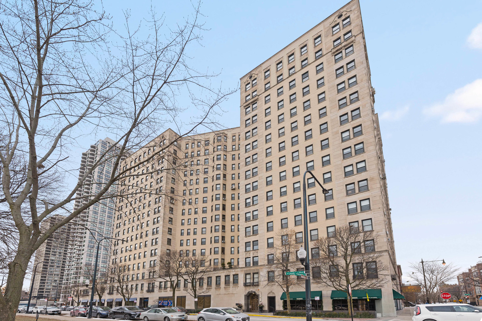 2000 N LINCOLN PARK WEST #1010, Chicago, IL 60614