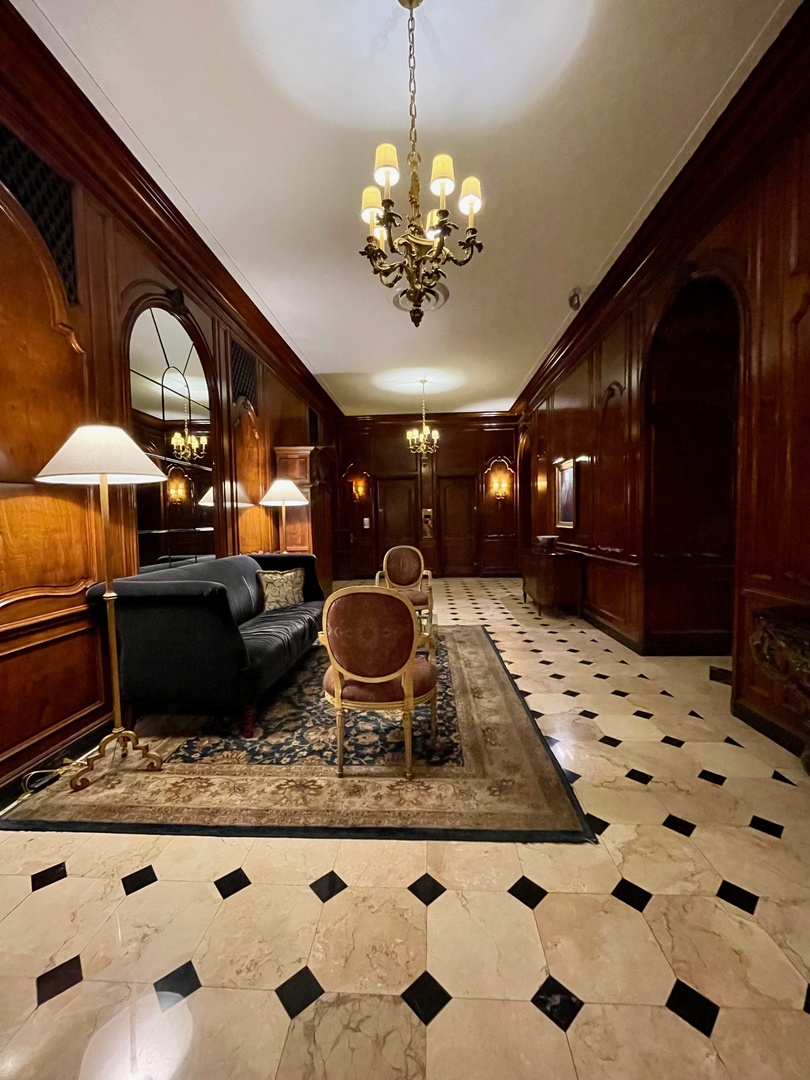 2000 N LINCOLN PARK WEST #1010, Chicago, IL 60614