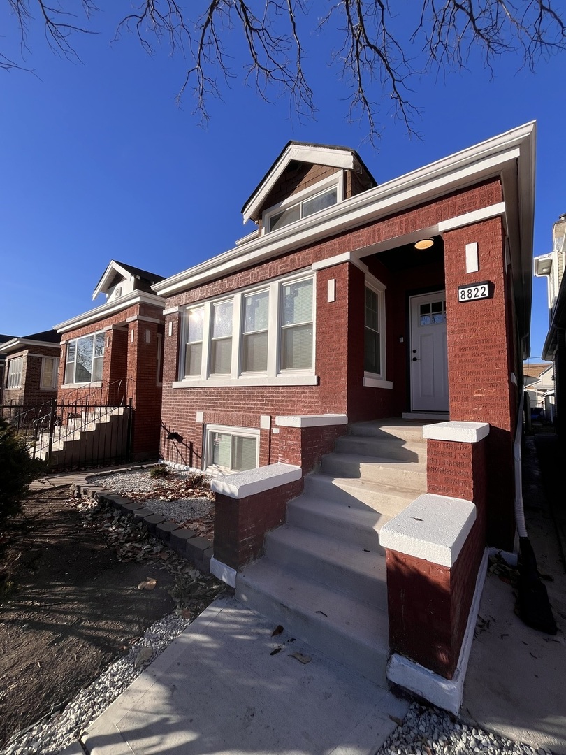8822 S Wood Street, Chicago, IL 60620