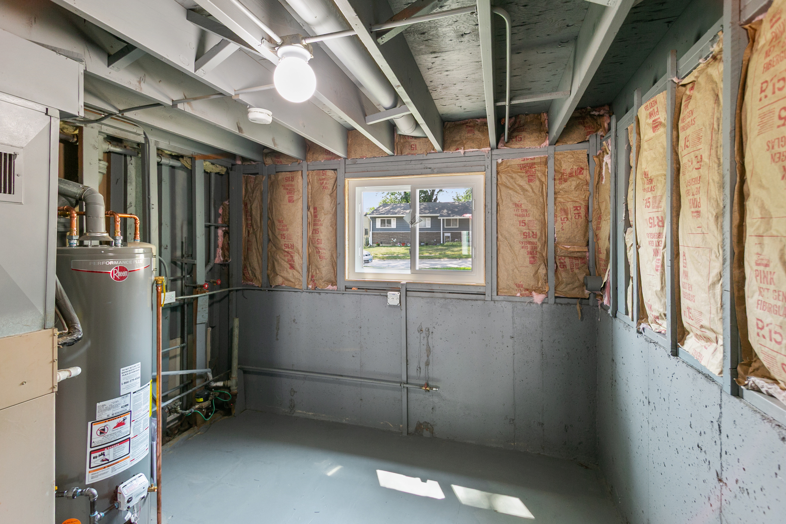 118 Windsor Lane, Glendale Heights, IL 60139