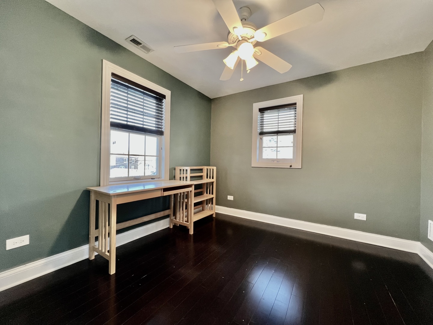 9210 S Trumbull Avenue, Evergreen Park, IL 60805