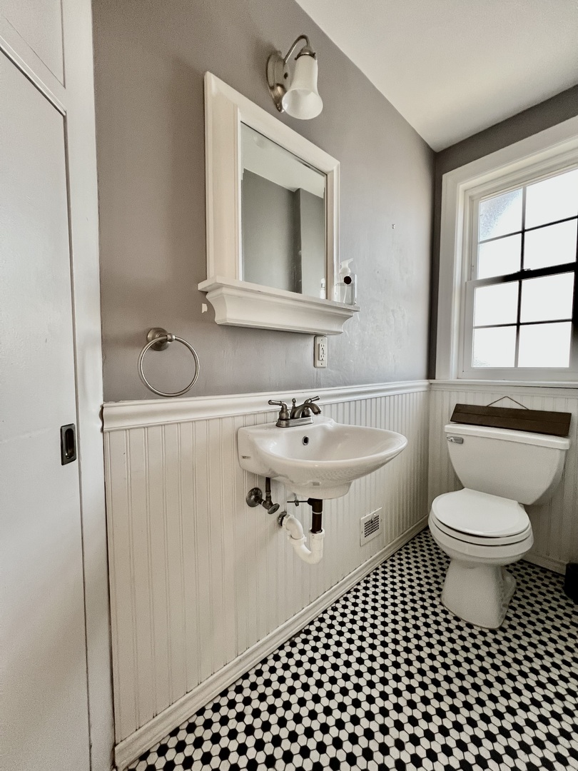 9210 S Trumbull Avenue, Evergreen Park, IL 60805