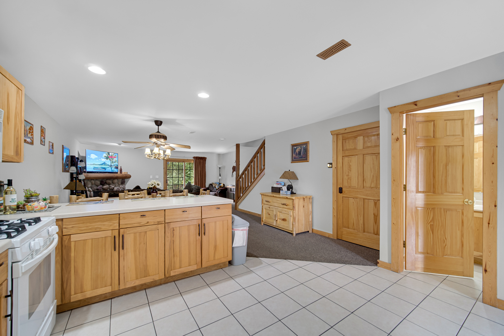 2643 N Il Route 178 Highway #U-2, Utica, IL 61373