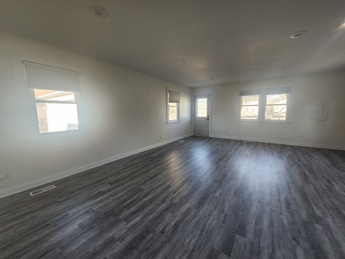 110 Cedar Circle, Streamwood, IL 60107