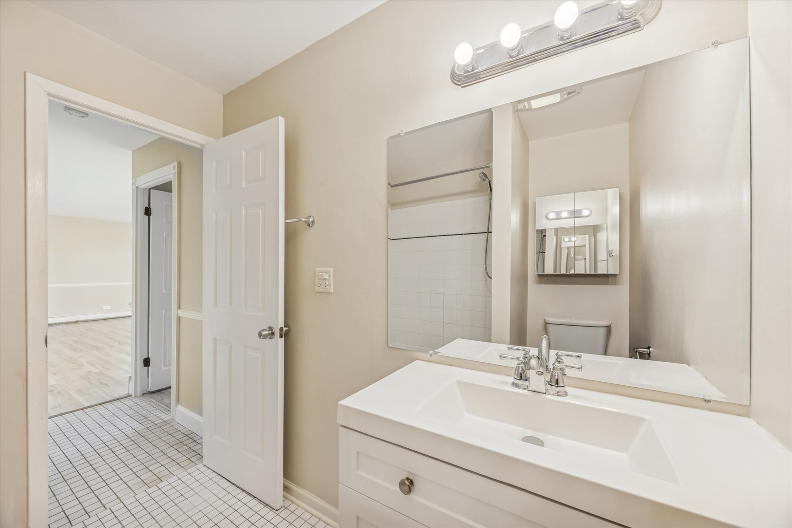 1041 N MILL Street #307, Naperville, IL 60563