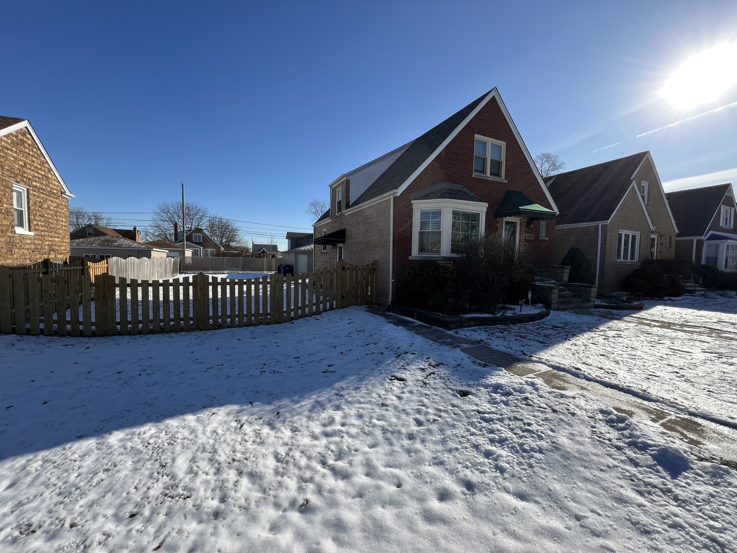 10223 S Spaulding Avenue, Evergreen Park, IL 60805