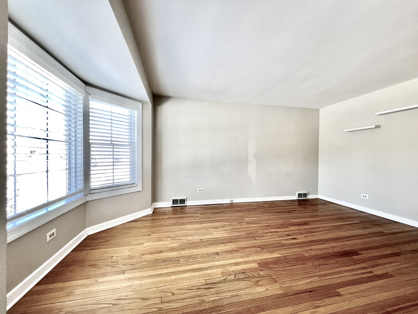 10223 S Spaulding Avenue, Evergreen Park, IL 60805