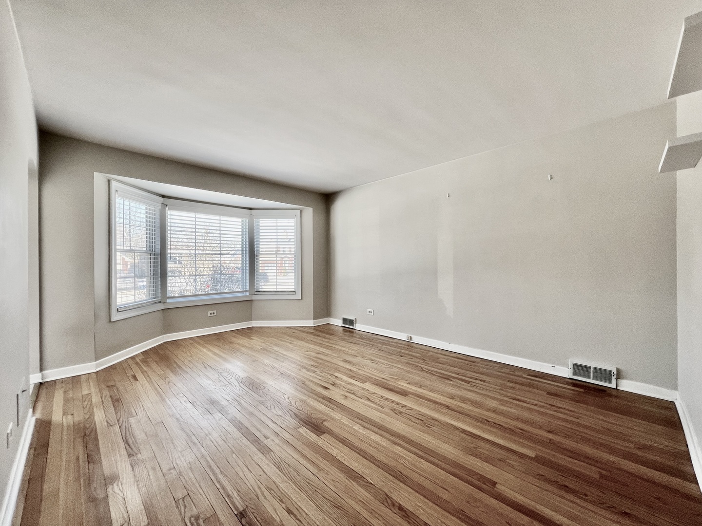 10223 S Spaulding Avenue, Evergreen Park, IL 60805