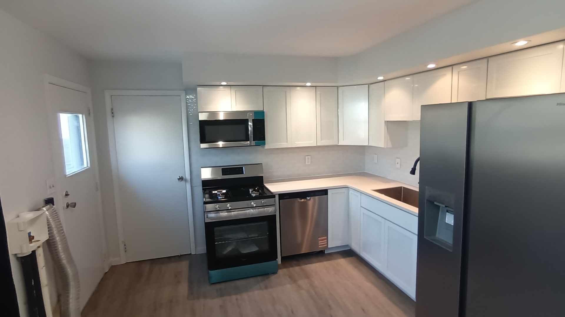 1307 Glenwood Road, Bloomington, IL 61704