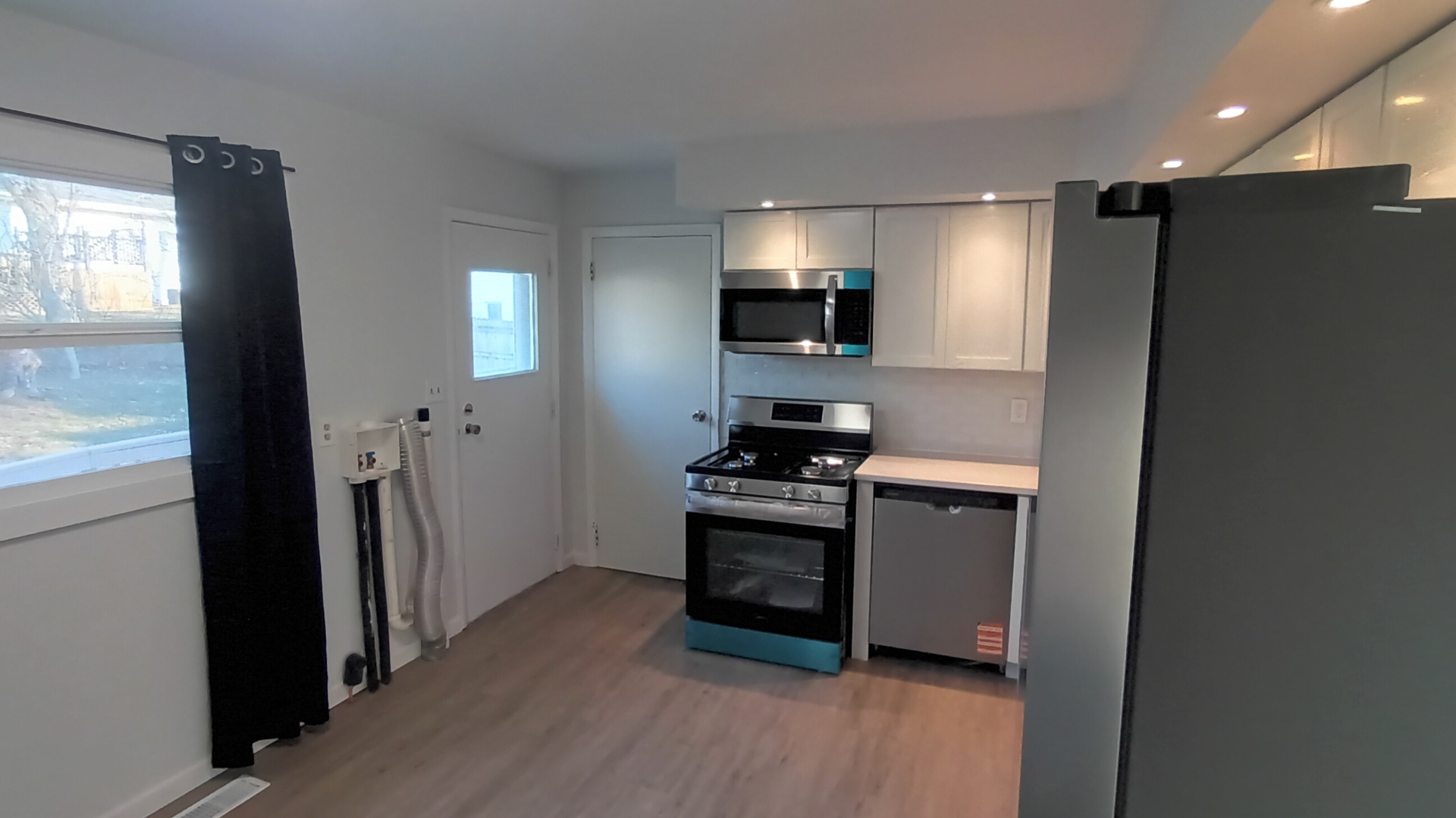 1307 Glenwood Road, Bloomington, IL 61704