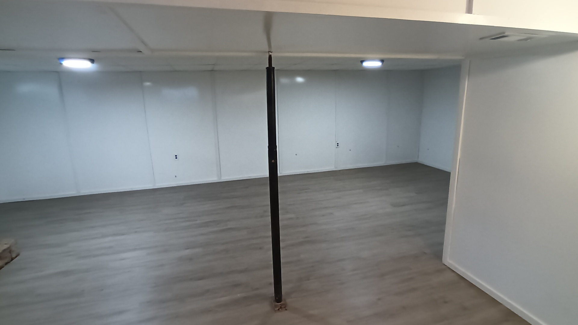 1307 Glenwood Road, Bloomington, IL 61704