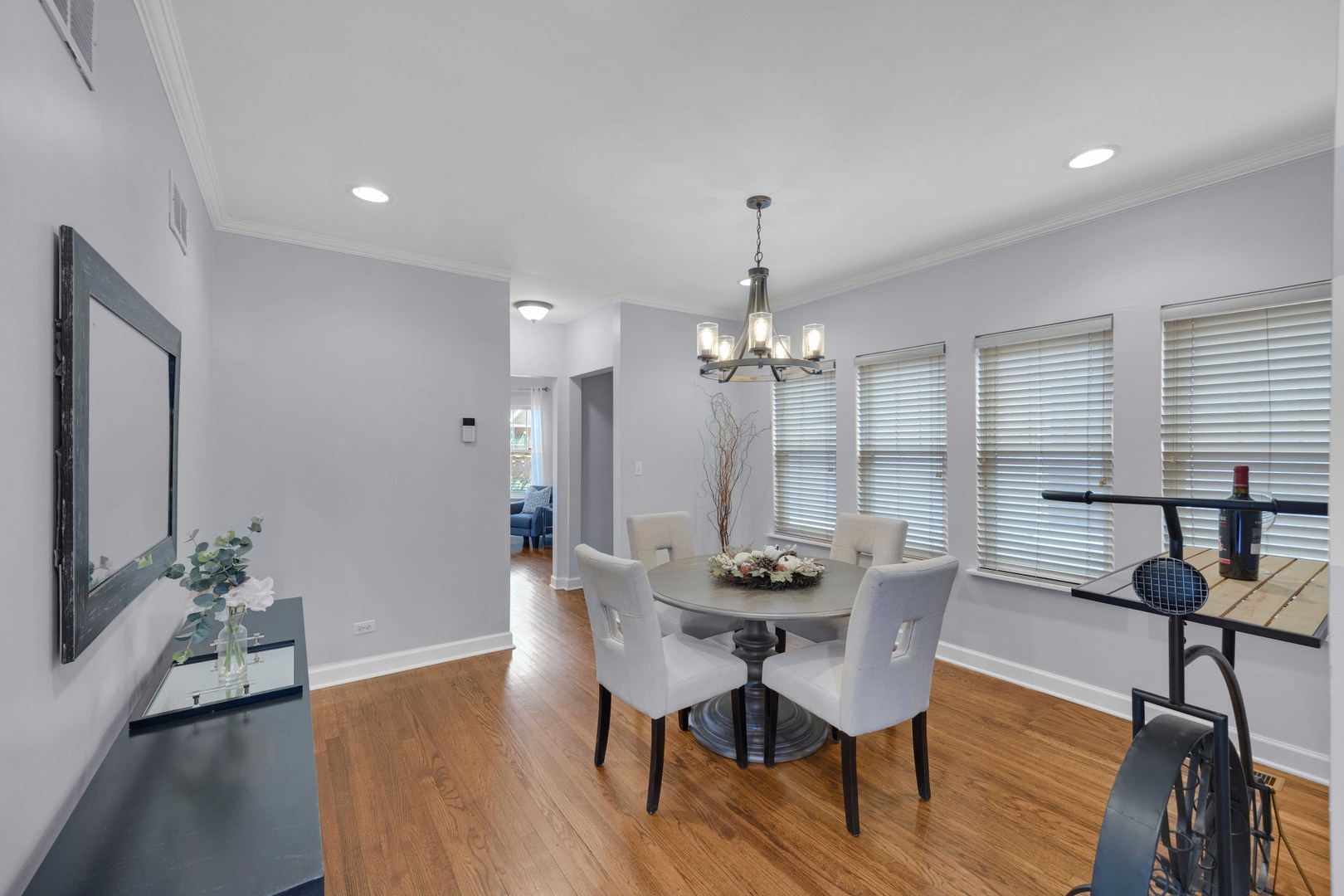 8040 S Harvard Avenue, Chicago, IL 60620