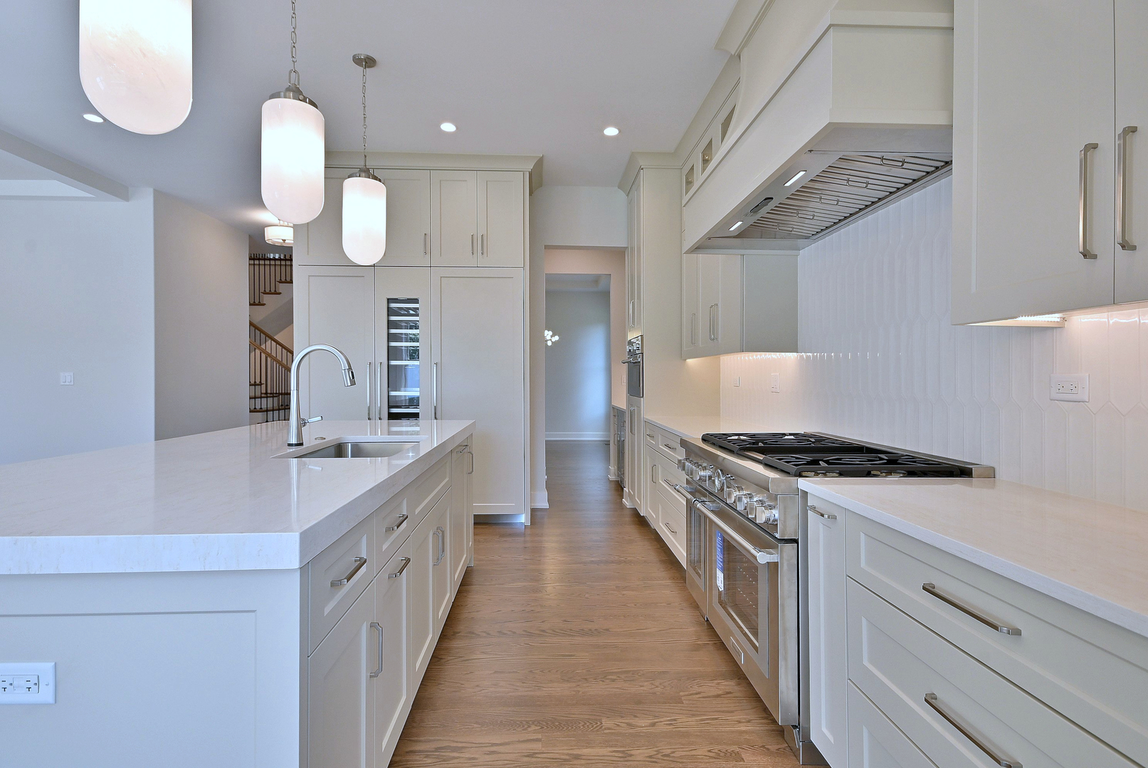 456 Elm Street, Elmhurst, IL 60126