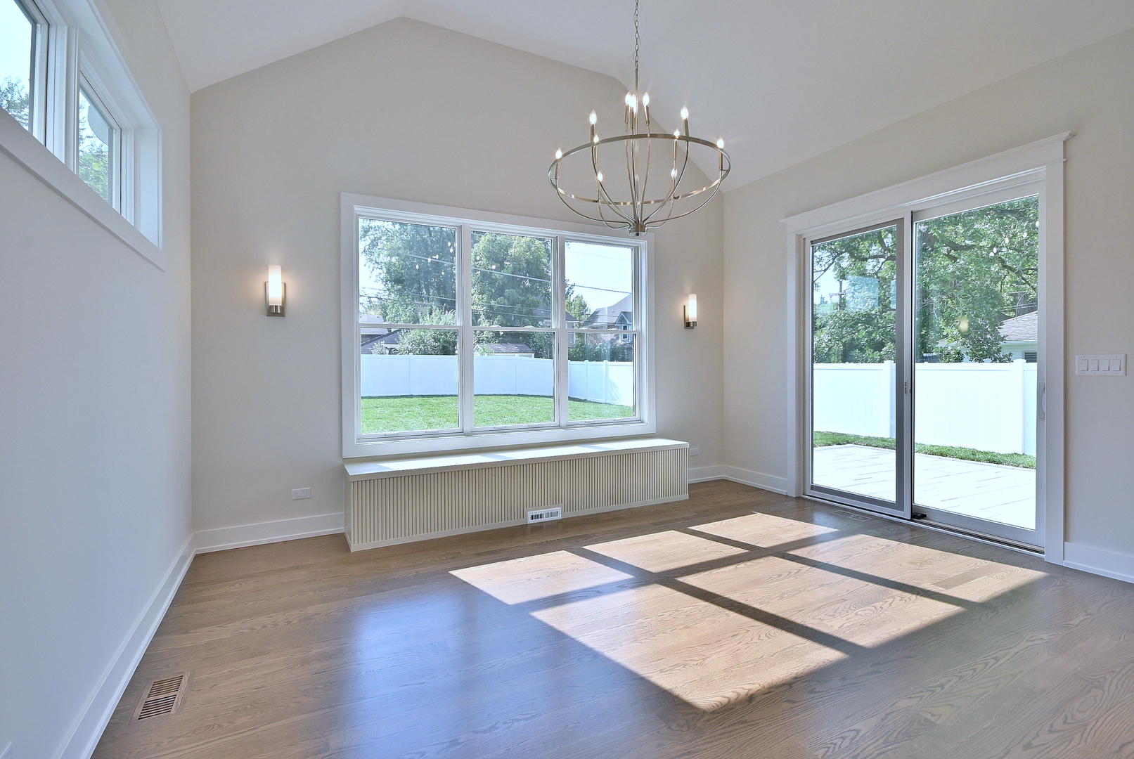 456 Elm Street, Elmhurst, IL 60126