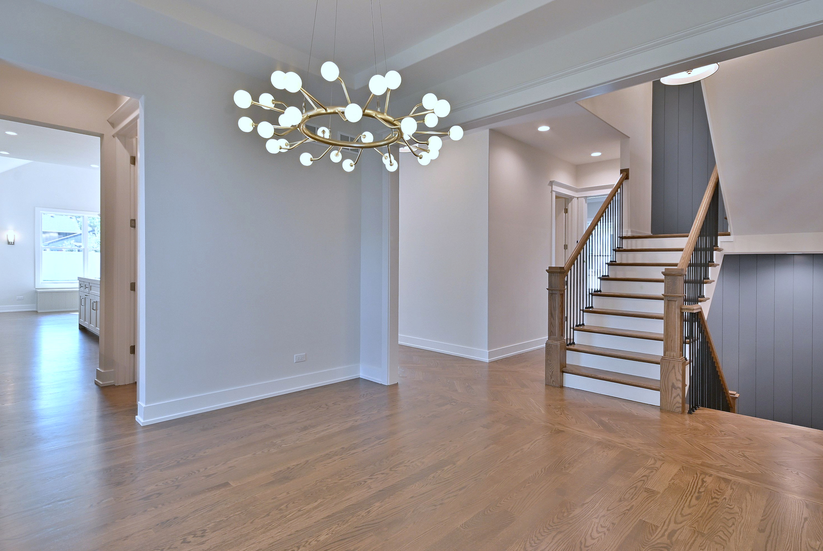 456 Elm Street, Elmhurst, IL 60126