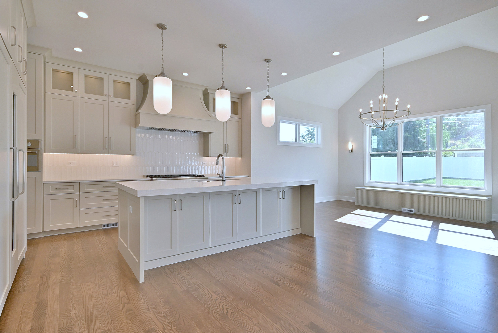 456 Elm Street, Elmhurst, IL 60126