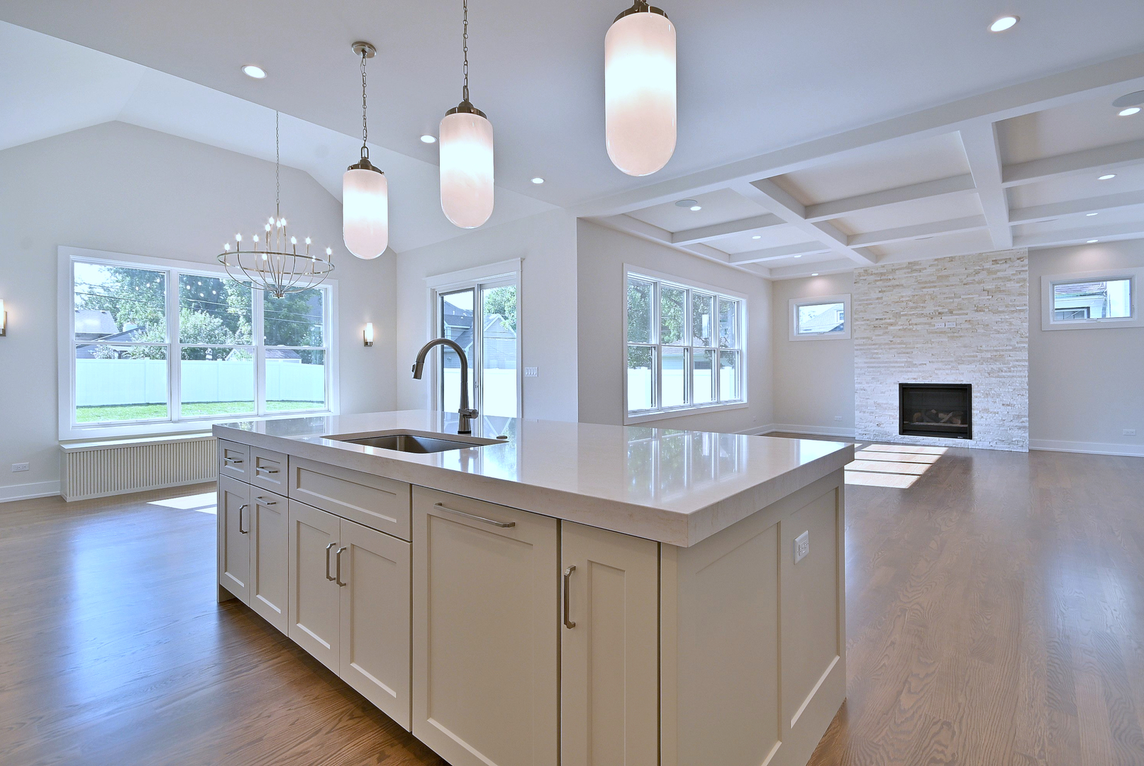 456 Elm Street, Elmhurst, IL 60126