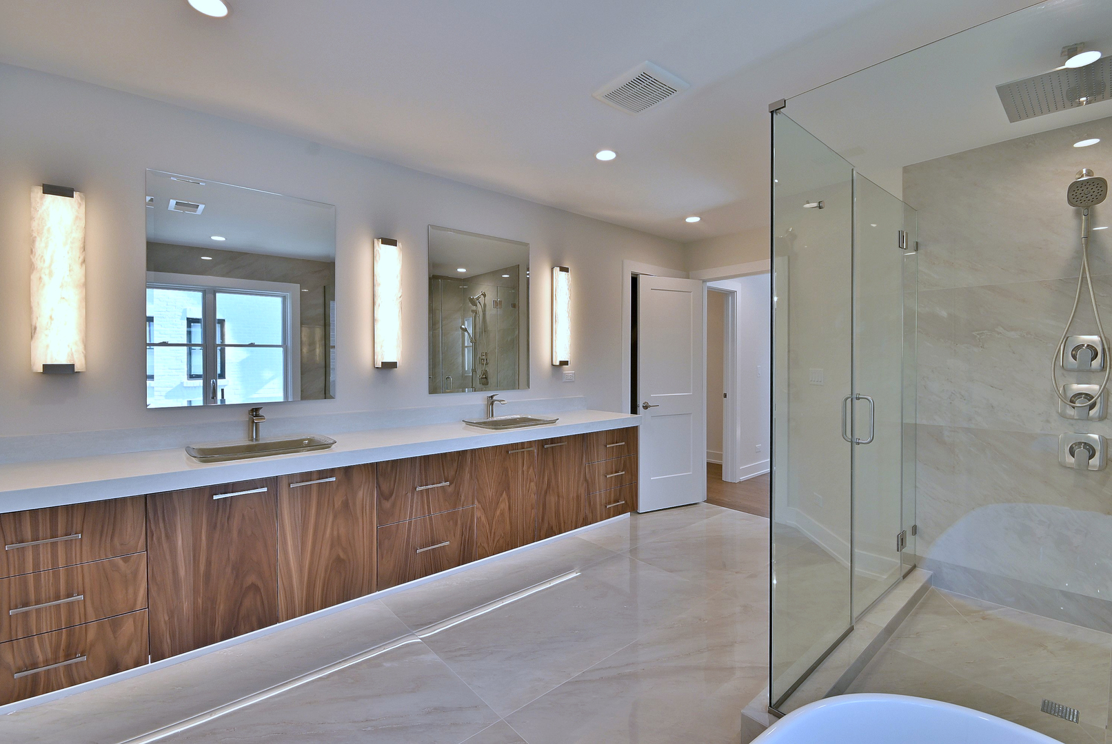 456 Elm Street, Elmhurst, IL 60126