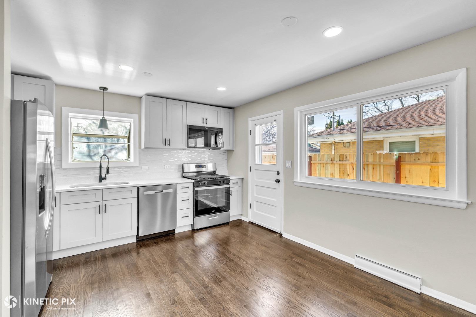 11011 W Roosevelt Road, Westchester, IL 60154