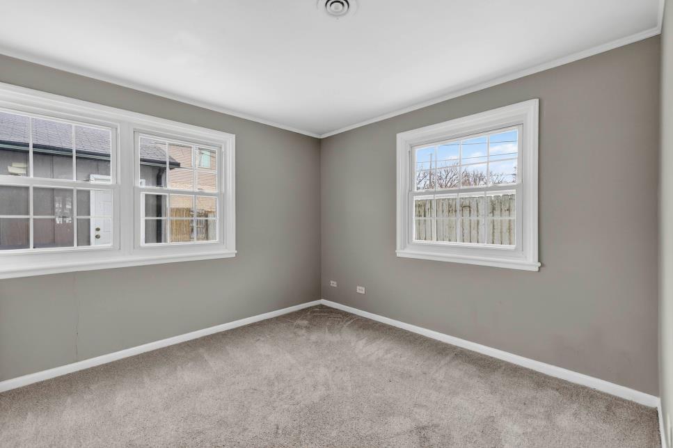 5016 Oak Center Drive, Oak Lawn, IL 60453