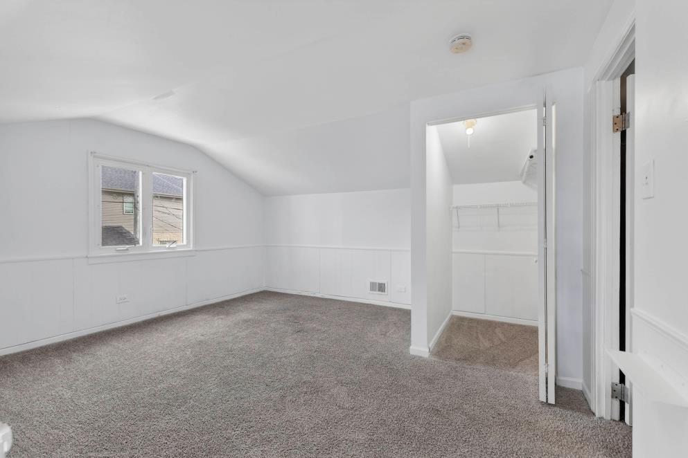 5016 Oak Center Drive, Oak Lawn, IL 60453