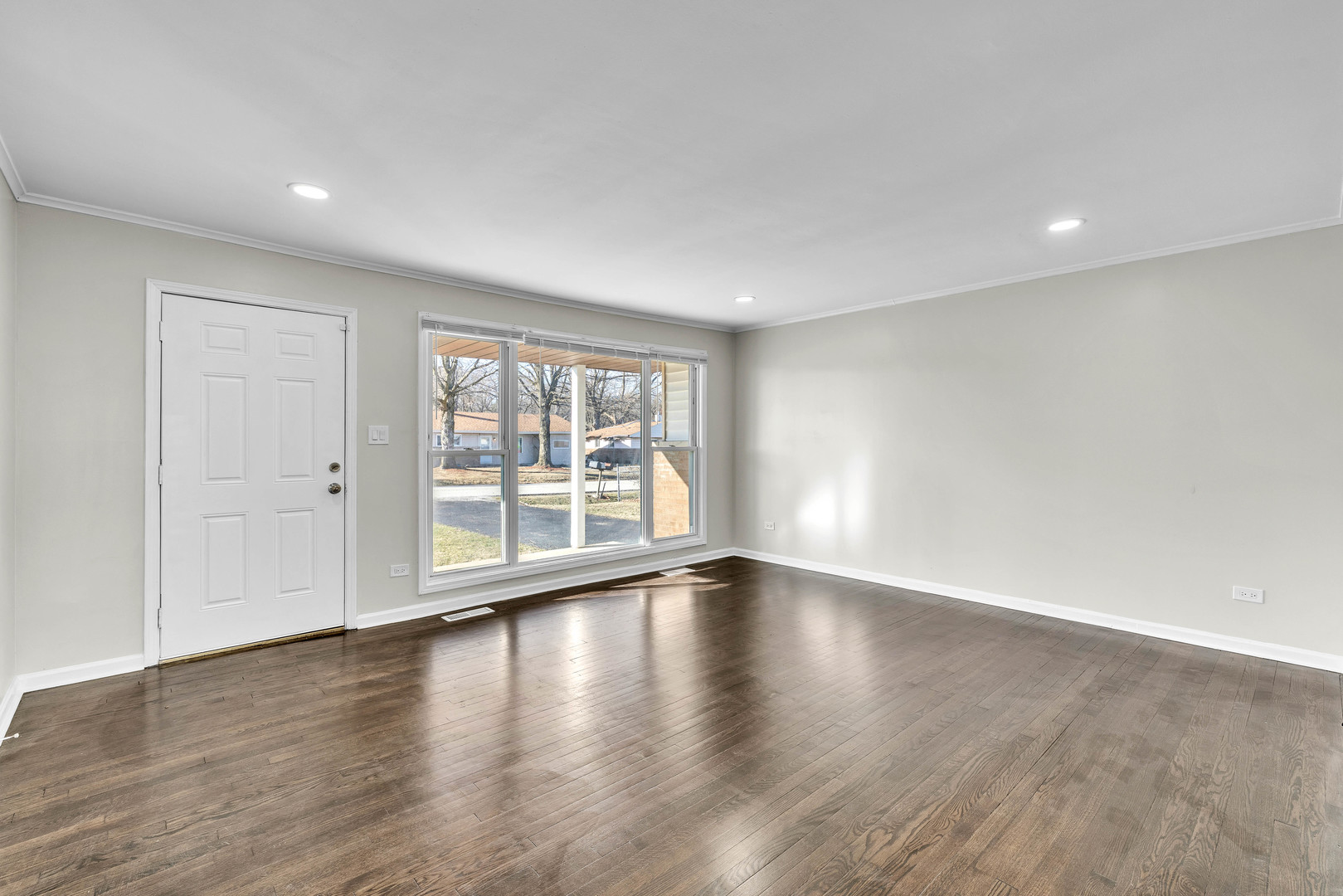 16641 Sawyer Avenue, Markham, IL 60428