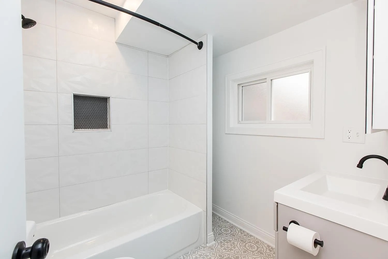 2015 N Bingham Street, Chicago, IL 60647