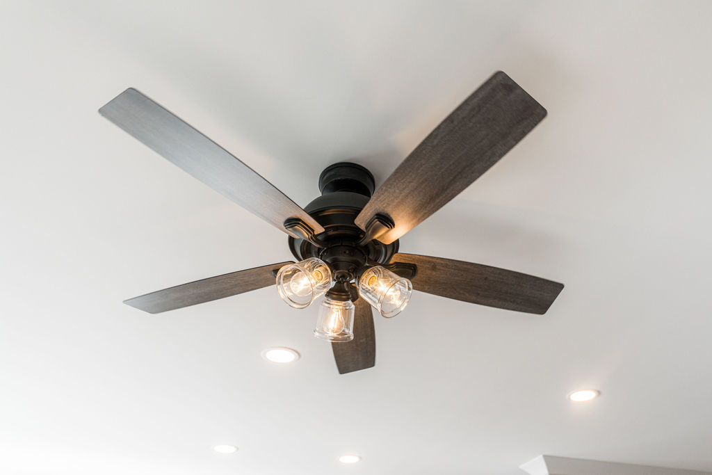 734 Independence Avenue, Sycamore, IL 60178