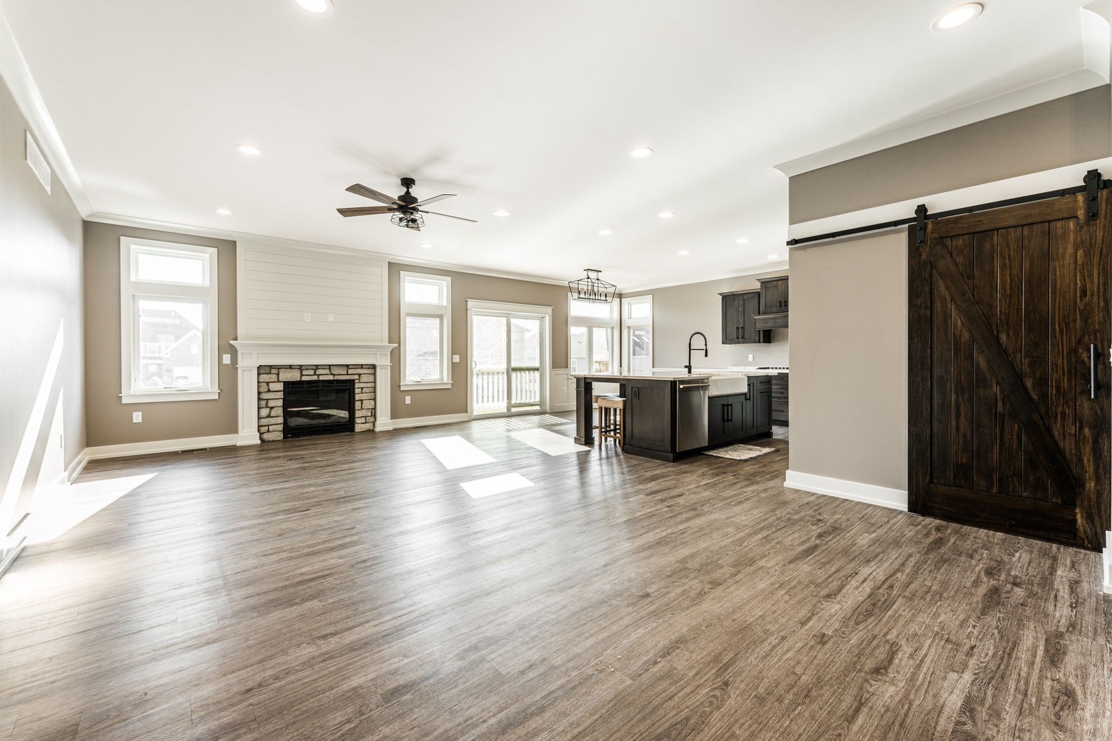 734 Independence Avenue, Sycamore, IL 60178