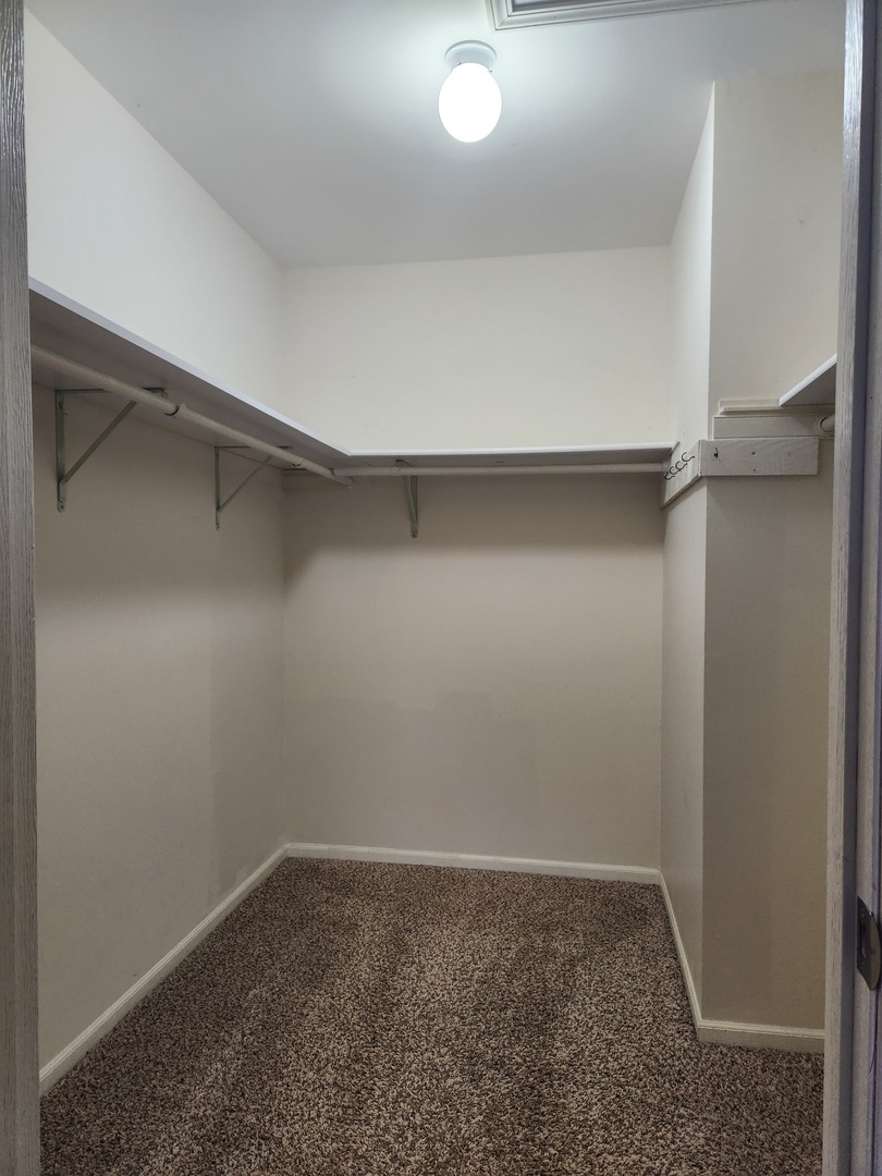 15511 Westminster Drive, Orland Park, IL 60462