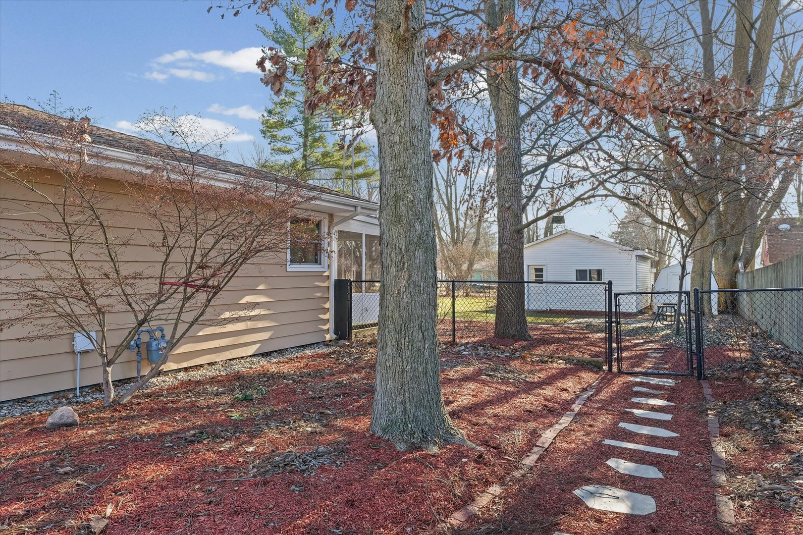 103 W Jefferson Street, Philo, IL 61864