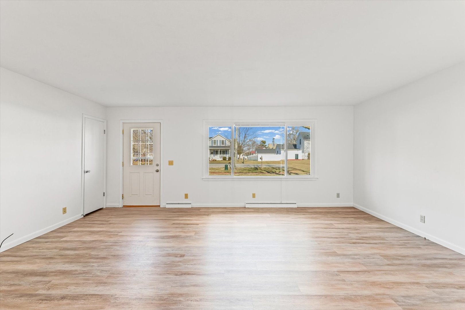 103 W Jefferson Street, Philo, IL 61864