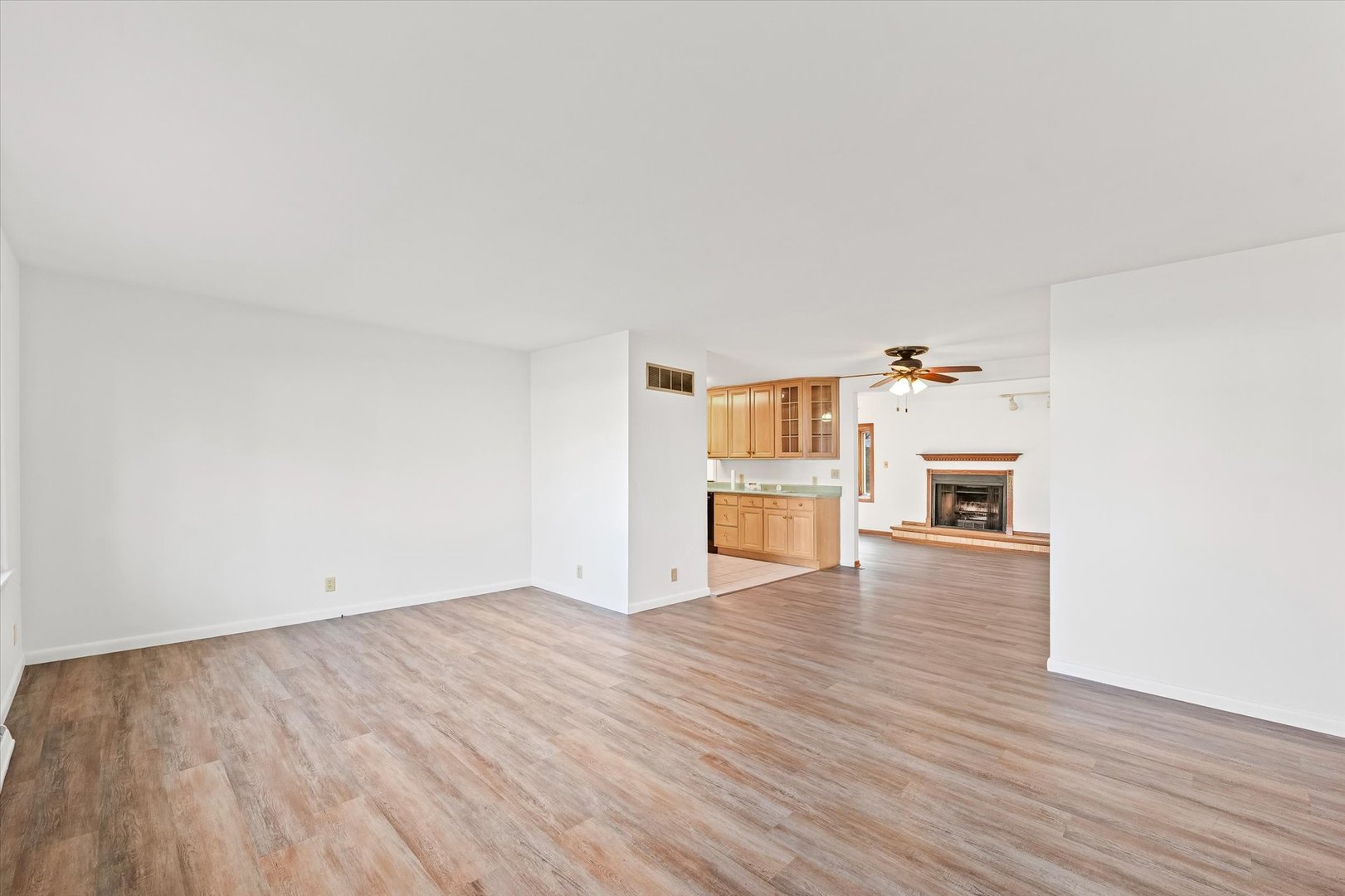 103 W Jefferson Street, Philo, IL 61864