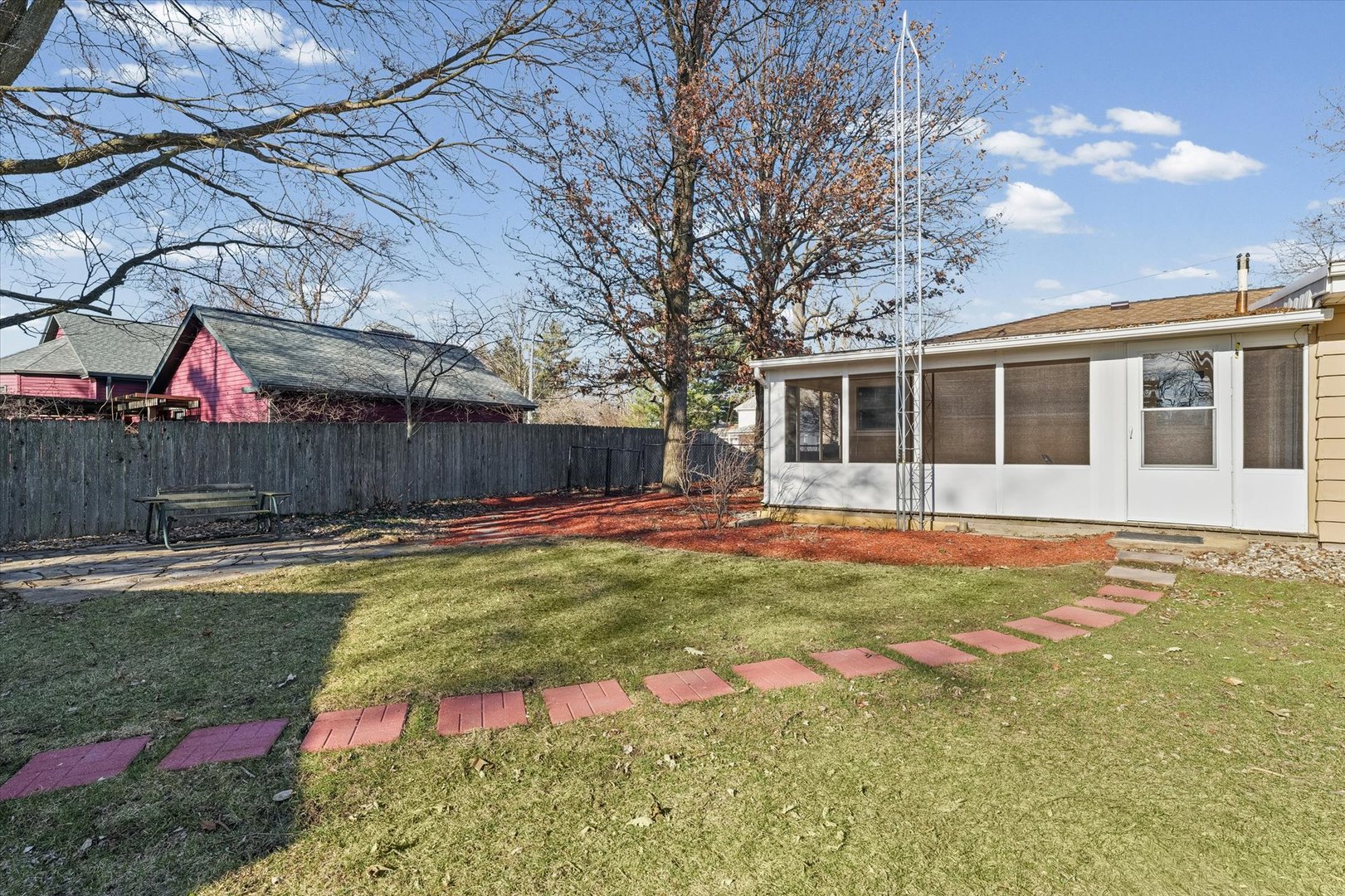 103 W Jefferson Street, Philo, IL 61864