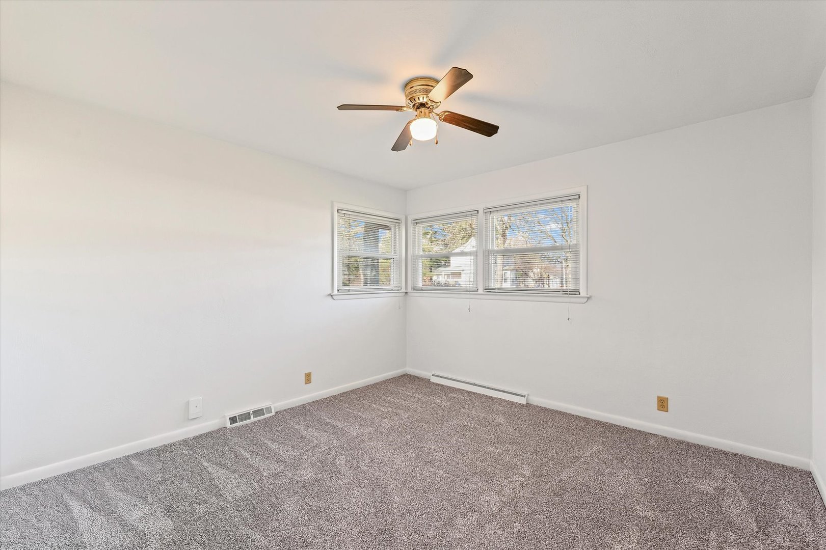 103 W Jefferson Street, Philo, IL 61864