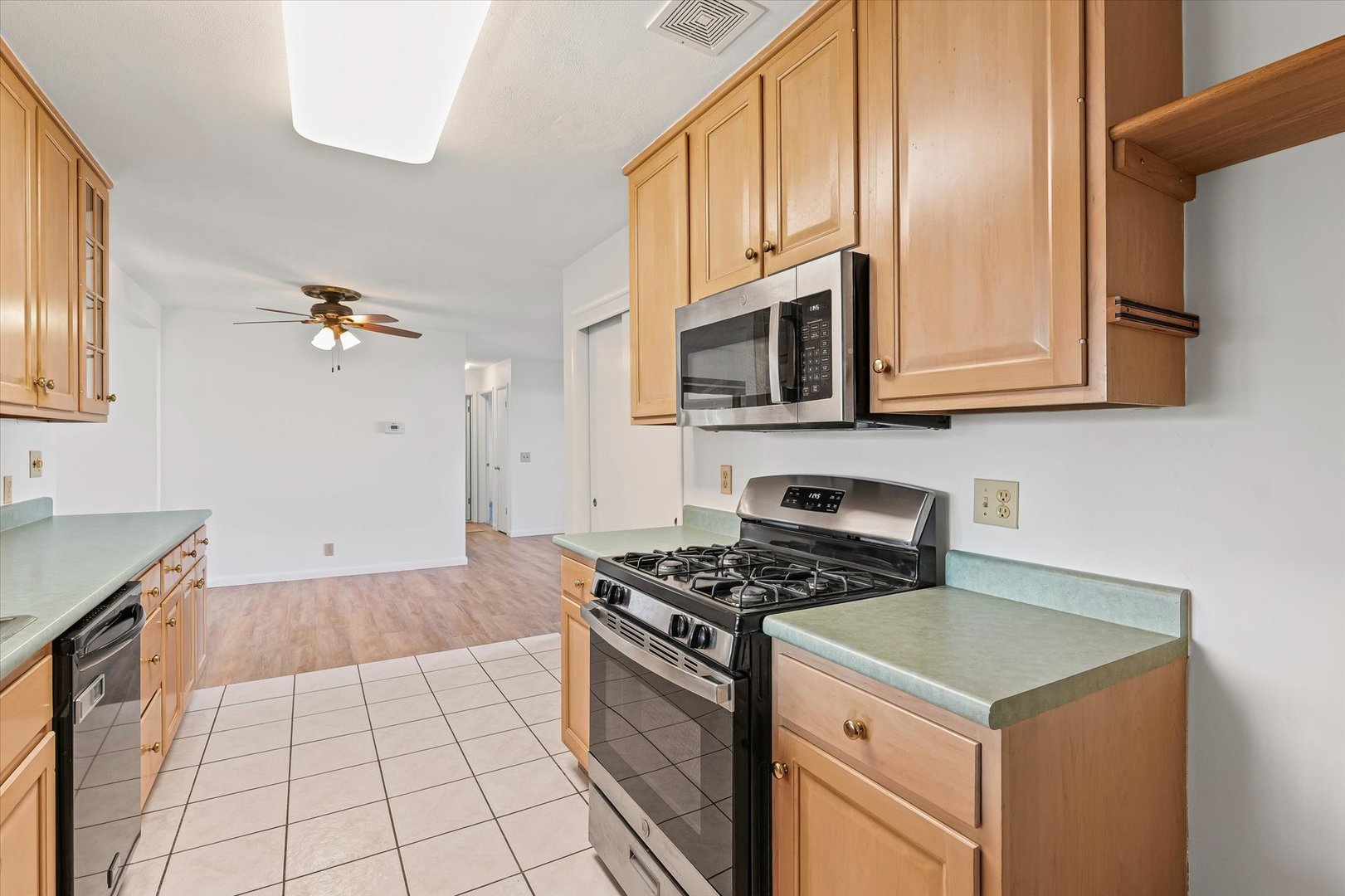 103 W Jefferson Street, Philo, IL 61864